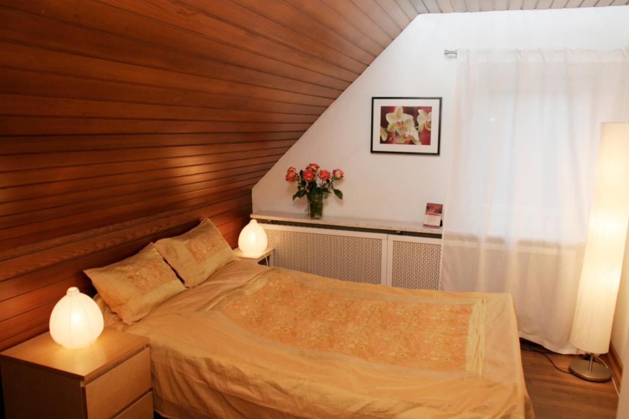 Rhein River Guesthouse - Direkt Am Rhein Leverkusen Quarto foto